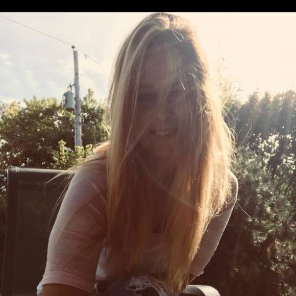 Meet your Posher, Brigitte - Picture 1 of 1